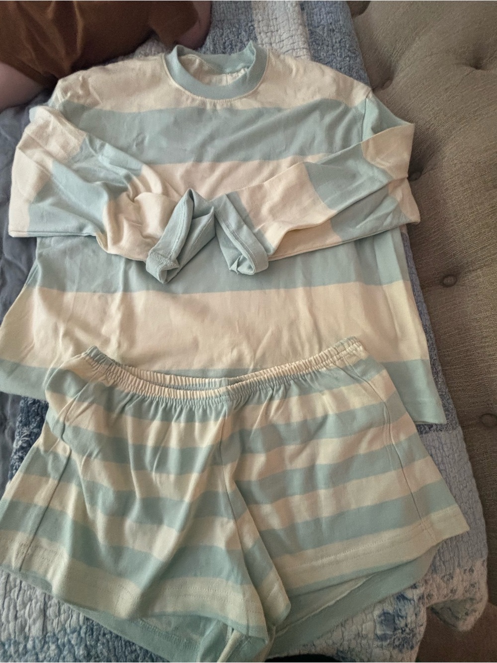 Daily Drills Women's Mint Green and White Striped Lounge Set - Picture 9 of 9